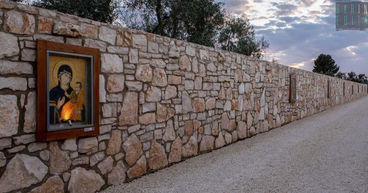 Terlizzi, quel vialetto scandito da 28 dipinti della Vergine: � la "Strada delle Madonne"